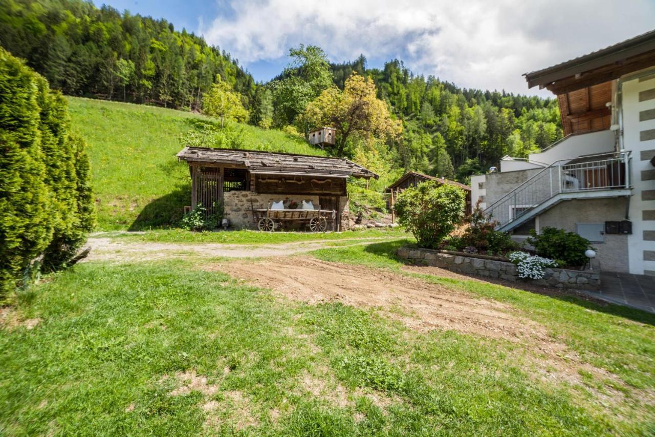 Schildhof Ebion Schildhofsuite San Leonhard in Passeier Exteriör bild